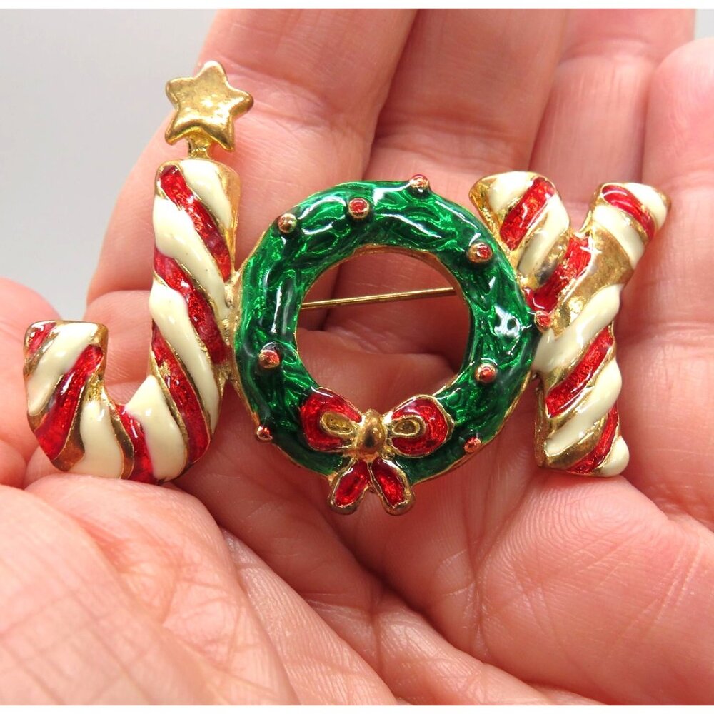 Joy Christmas Brooch 2" Gold Tone Pin Candy Cane Wreath Spellout Design New